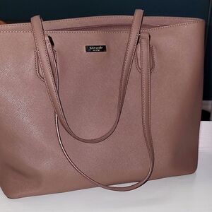 Kate Spade Shoulder Bag. Color Pink.  Great condition